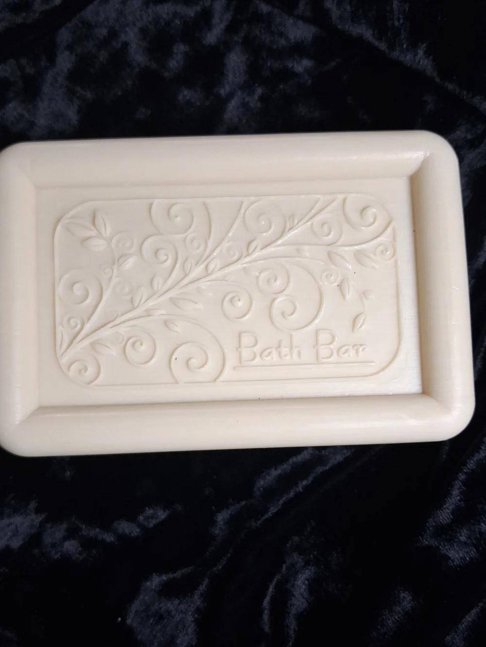 CST (Commonwealth) Honey Almond Scented Bath Soap 12oz Decorative Bar NWOT